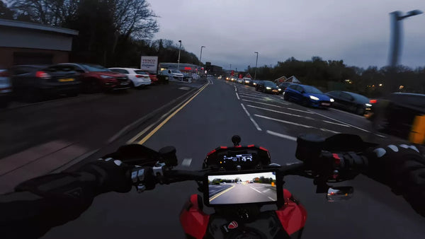aoocci-blog-night-vison-in-motorrad-dashcams